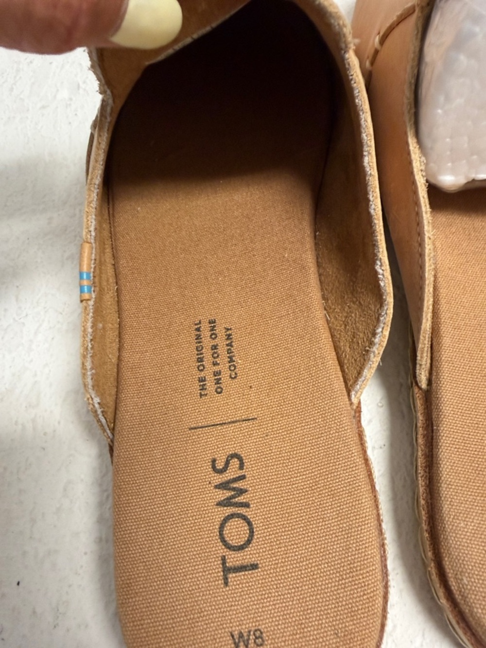 TOMS Tan Leather Cushioned Sole Slide Mules 8 woman’s - Picture 8 of 9
